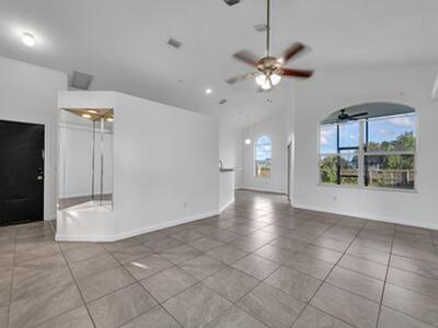 678 SW Pueblo Terrace, Port Saint Lucie, FL 34953