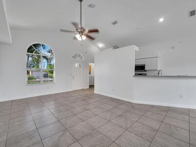 678 SW Pueblo Terrace, Port Saint Lucie, FL 34953