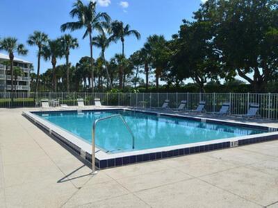 2721 Village Boulevard, West Palm Beach, FL 33409