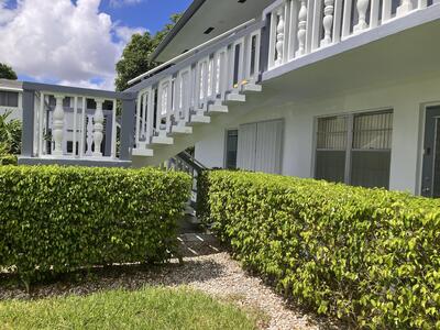 71 Cambridge D, West Palm Beach, FL 33417