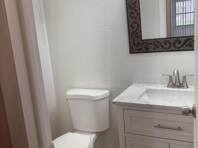 71 Cambridge D, West Palm Beach, FL 33417