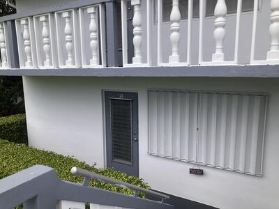 71 Cambridge D, West Palm Beach, FL 33417