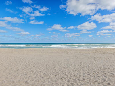 5554 Hibiscus Road, Jupiter, FL 33458