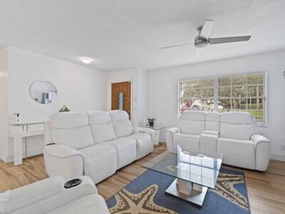 5554 Hibiscus Road, Jupiter, FL 33458