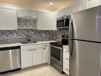 82 Normandy B, Delray Beach, FL 33484