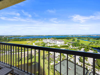 2450 Presidential Way, Palm Beach, FL 33480