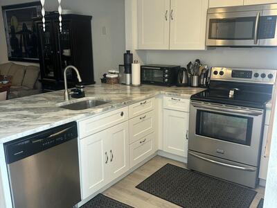 3550 NW 104 Avenue, Coral Springs, FL 33065