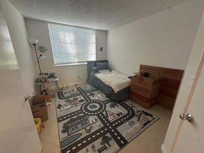 160 Yacht Club Way, Hypoluxo, FL 33462