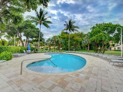 160 Yacht Club Way, Hypoluxo, FL 33462