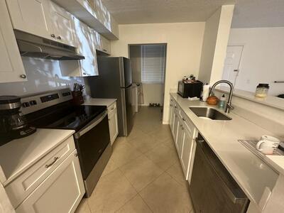 160 Yacht Club Way, Hypoluxo, FL 33462