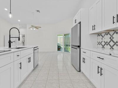 48 Bentwater Circle, Boynton Beach, FL 33426