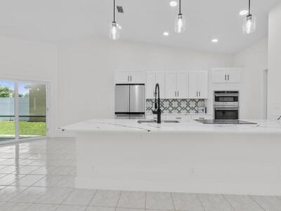 48 Bentwater Circle, Boynton Beach, FL 33426