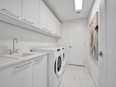 100 E Las Olas Boulevard, Fort Lauderdale, FL 33301