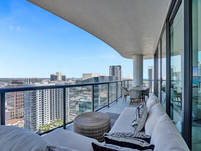 100 E Las Olas Boulevard, Fort Lauderdale, FL 33301