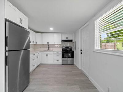 137 SW 9th Avenue, Delray Beach, FL 33444