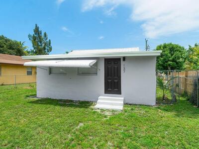 137 SW 9th Avenue, Delray Beach, FL 33444