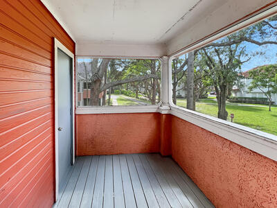 1011 Crystal Way, Delray Beach, FL 33444