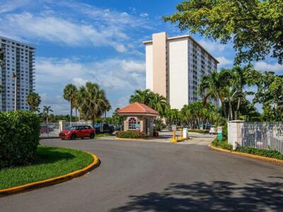 400 Kings Point Drive, Sunny Isles Beach, FL 33160