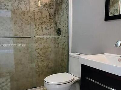 400 Kings Point Drive, Sunny Isles Beach, FL 33160