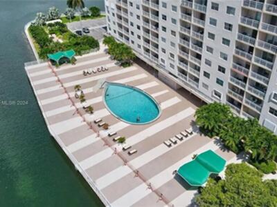400 Kings Point Drive, Sunny Isles Beach, FL 33160