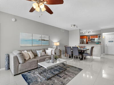 625 Casa Loma Boulevard, Boynton Beach, FL 33435