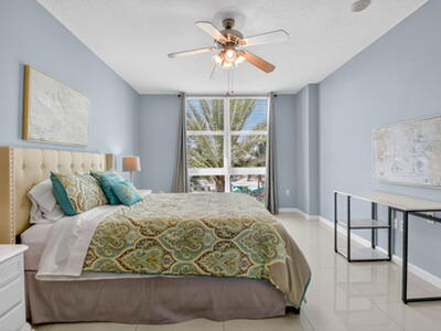 625 Casa Loma Boulevard, Boynton Beach, FL 33435