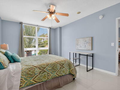 625 Casa Loma Boulevard, Boynton Beach, FL 33435