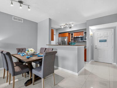 625 Casa Loma Boulevard, Boynton Beach, FL 33435