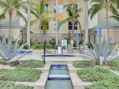 625 Casa Loma Boulevard, Boynton Beach, FL 33435