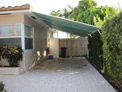 42 Douglas Drive, Ocean Ridge, FL 33435