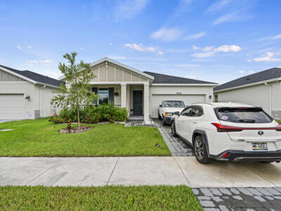 8906 Dahlia Cir, Port Saint Lucie, FL 34986