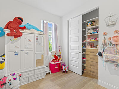 8906 Dahlia Cir, Port Saint Lucie, FL 34986