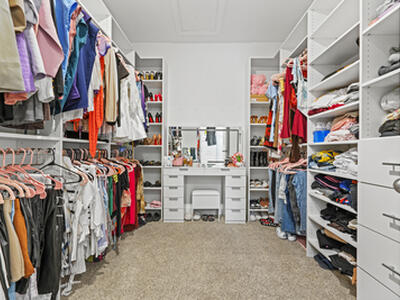 8906 Dahlia Cir, Port Saint Lucie, FL 34986