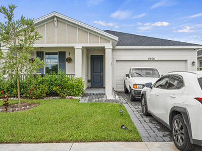 8906 Dahlia Cir, Port Saint Lucie, FL 34986