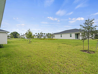8906 Dahlia Cir, Port Saint Lucie, FL 34986