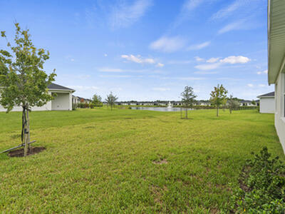 8906 Dahlia Cir, Port Saint Lucie, FL 34986