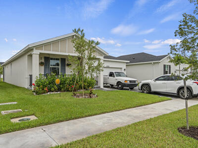 8906 Dahlia Cir, Port Saint Lucie, FL 34986