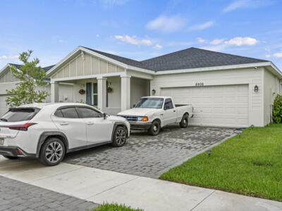 8906 Dahlia Cir, Port Saint Lucie, FL 34986