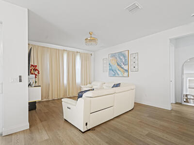 8906 Dahlia Cir, Port Saint Lucie, FL 34986