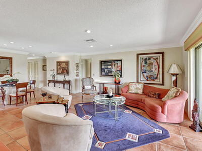 3 Stratford Drive, Boynton Beach, FL 33436