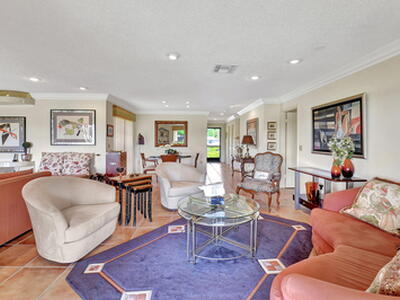 3 Stratford Drive, Boynton Beach, FL 33436