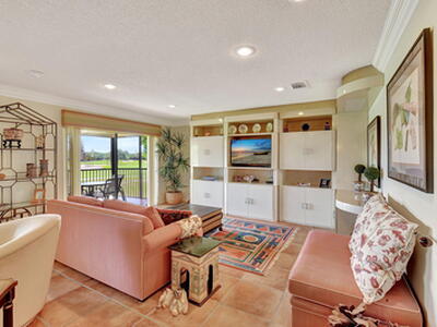 3 Stratford Drive, Boynton Beach, FL 33436