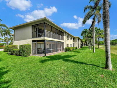 3 Stratford Drive, Boynton Beach, FL 33436