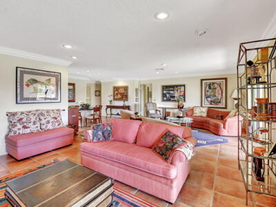 3 Stratford Drive, Boynton Beach, FL 33436