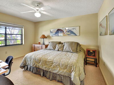 3 Stratford Drive, Boynton Beach, FL 33436