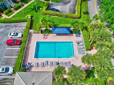 3 Stratford Drive, Boynton Beach, FL 33436