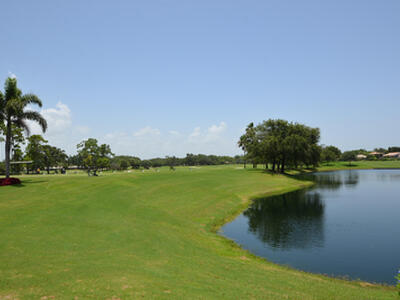 3 Stratford Drive, Boynton Beach, FL 33436