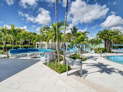 3 Stratford Drive, Boynton Beach, FL 33436