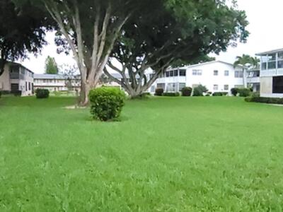 165 Canterbury G, West Palm Beach, FL 33417