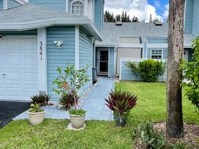 3841 Island Club Circle E, Lake Worth, FL 33462